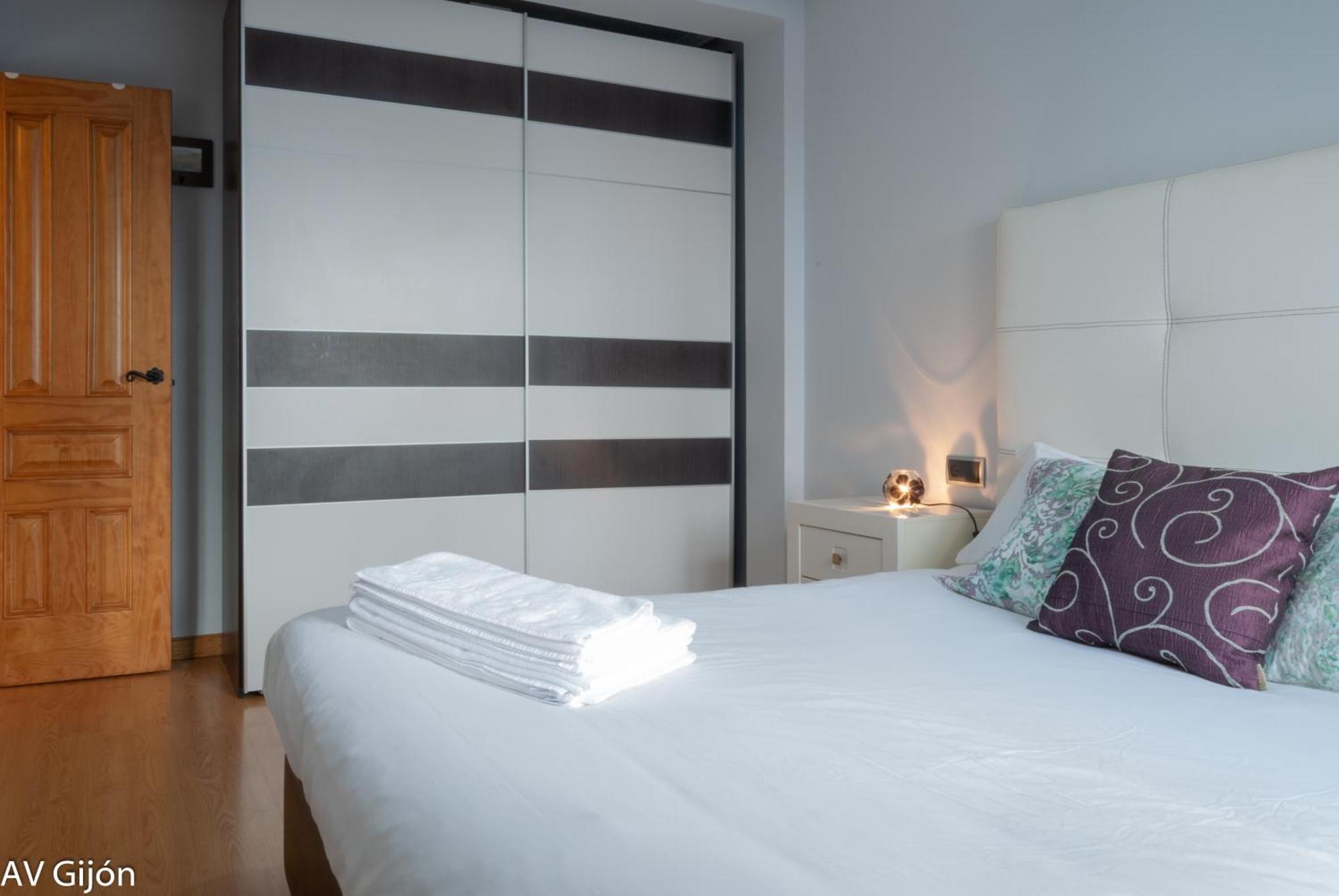 Apartamento Av Premio Real 16 Gijón Exterior foto
