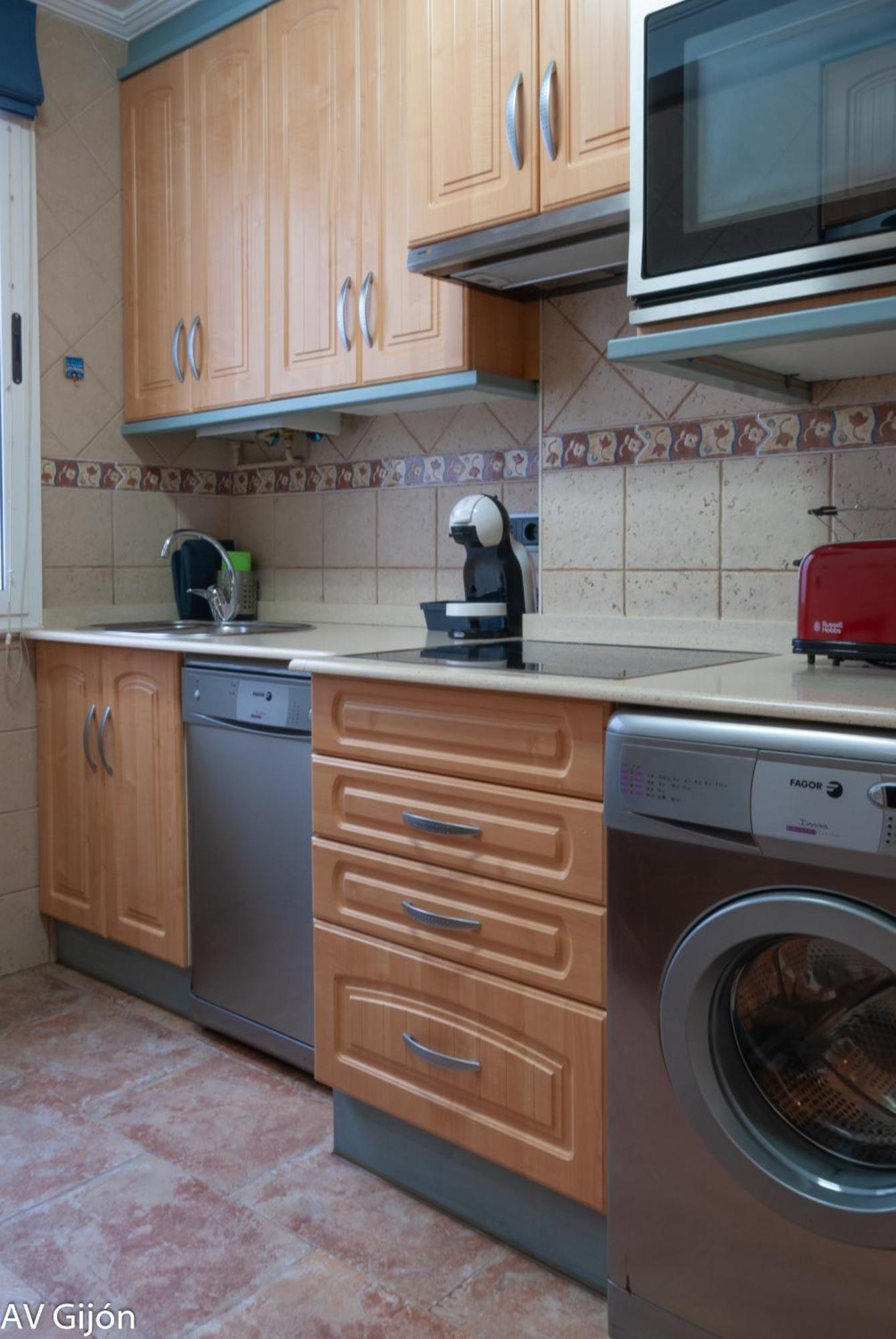 Apartamento Av Premio Real 16 Gijón Exterior foto