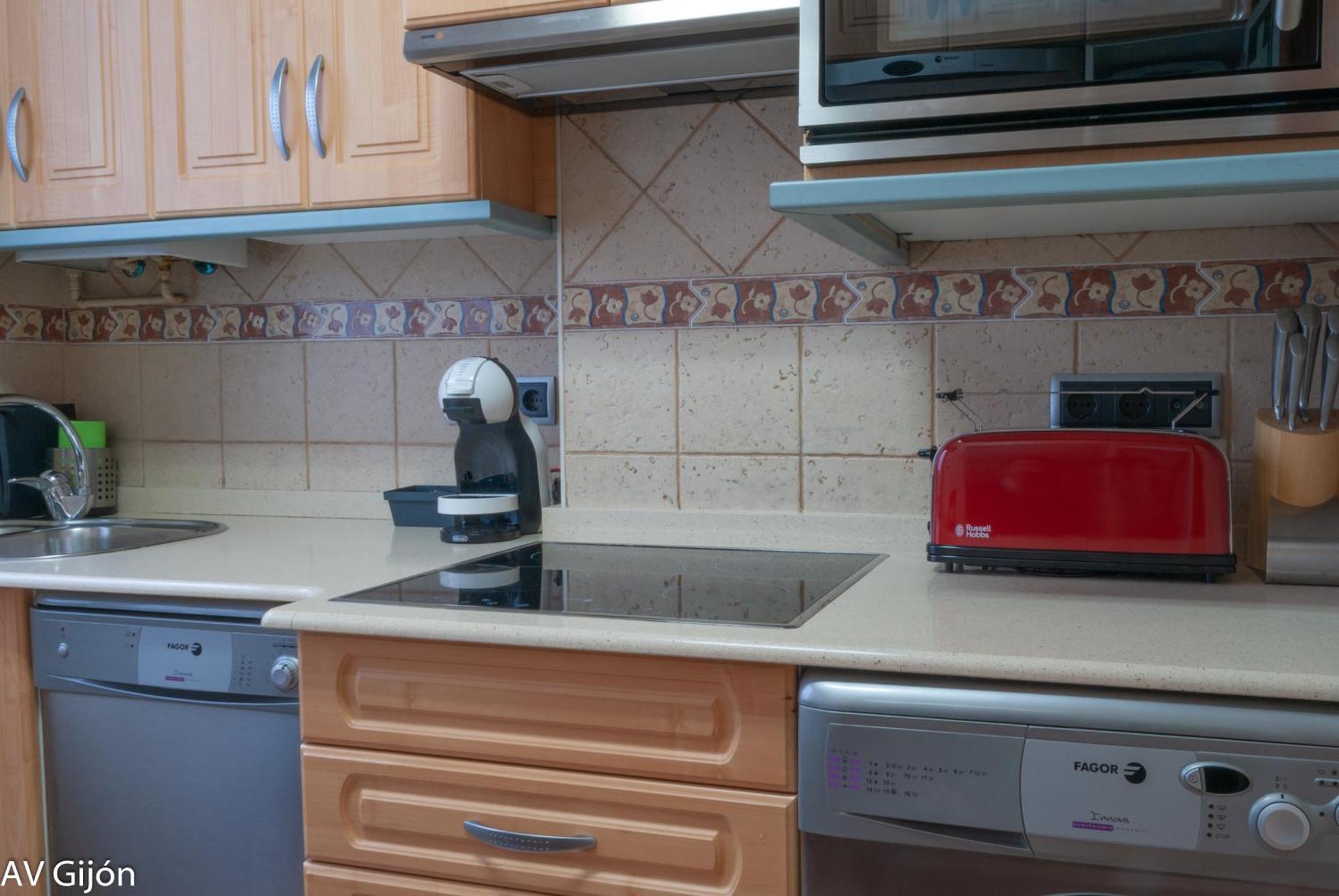 Apartamento Av Premio Real 16 Gijón Exterior foto