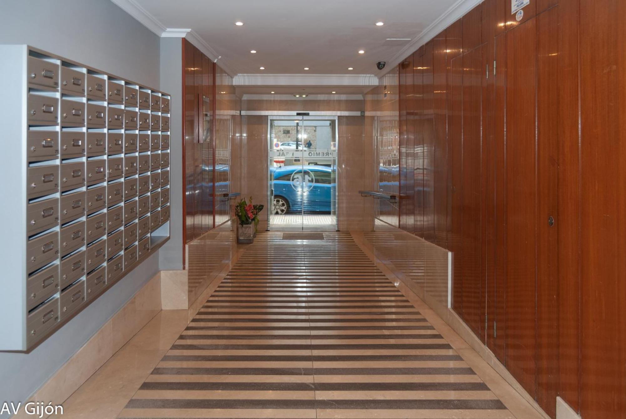 Apartamento Av Premio Real 16 Gijón Exterior foto