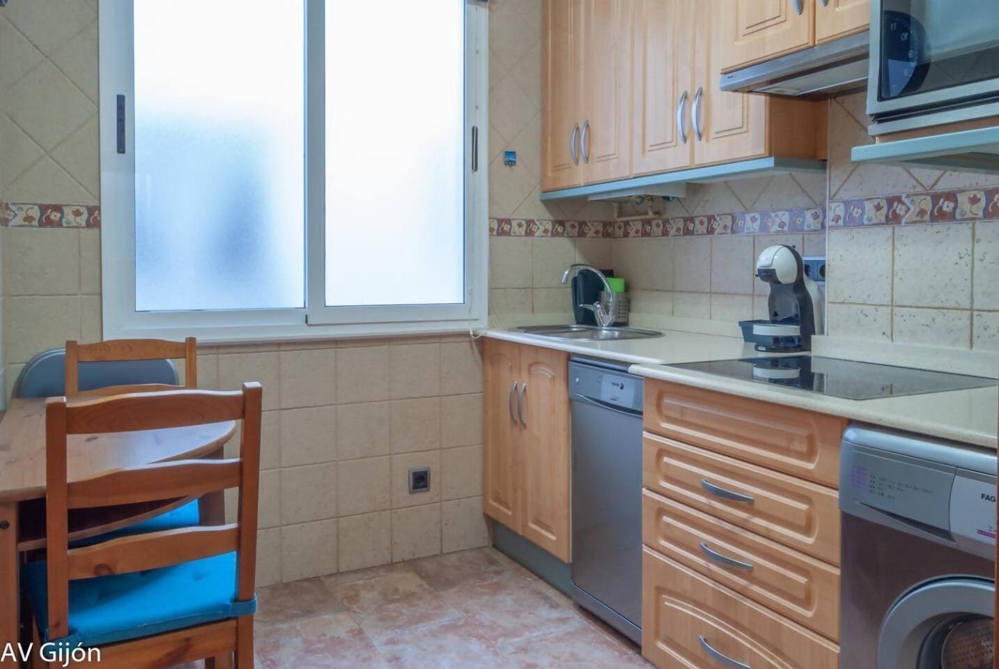 Apartamento Av Premio Real 16 Gijón Exterior foto