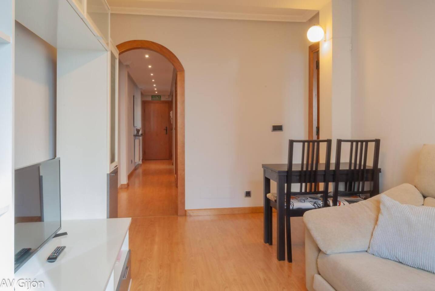 Apartamento Av Premio Real 16 Gijón Exterior foto
