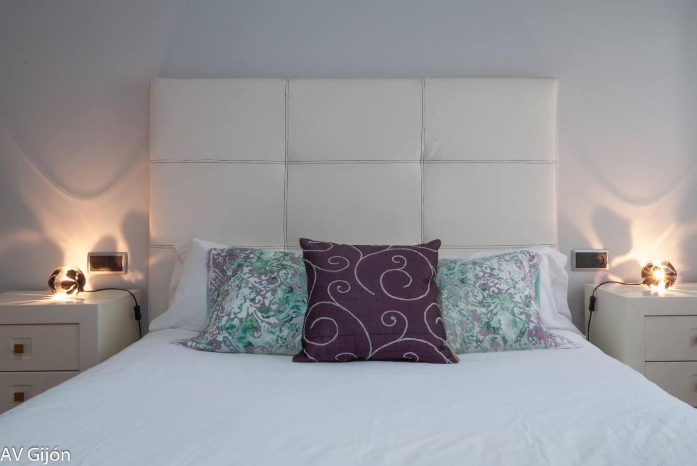 Apartamento Av Premio Real 16 Gijón Exterior foto